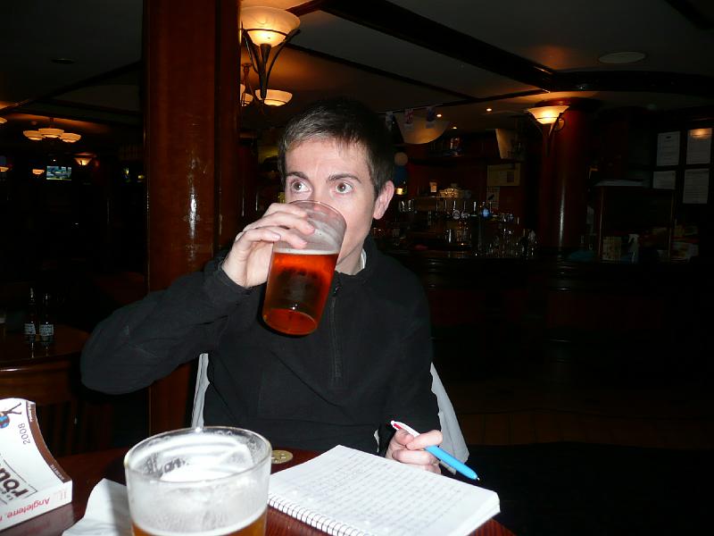 P1000406- Au pub London inn a Torquay.JPG - Au pub London inn à Torquay